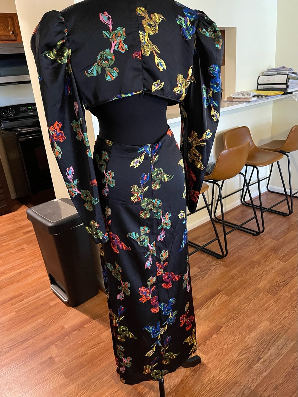 NWOT Nasty Gal Black Floral Twist-Front Long Sleeve Jumpsuit - Picture 4 of 8
